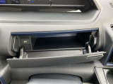 アッパーボックス