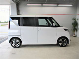 ■排気量は660CCのターボ付き軽自動車。両側パワースライドドアです。