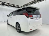 低燃費で環境にもやさしいハイブリッド車です。トヨタ専用診断機器でハイブリッドシステムを綿密に点検してあります!