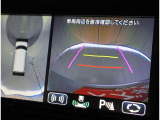前後左右4つのカメラを合成して上から見ているような感覚で駐車を行っていただけます♪ 切り替えスイッチであらゆるカメラモードに切り替えが可能です!