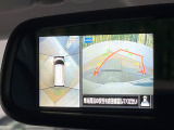【アラウンドビューモニター】専用のカメラにより、上から見下ろしたような視点で360度クルマの周囲を確認することができます☆死角部分も確認しやすく、狭い場所での切り返しや駐車もスムーズに行えます。