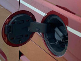 WEB掲載時にはお車に付いている装備と、様々な写真をたくさん載せるように心がけております。1台1台特徴をとらえたキャッチコメントを掲載しています。