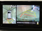 パノラミックビューモニター付きです。車両を上から見たような映像をディスプレイオーディオ画面に表示。運転席からの目視だけでは見にくい、車両周辺の状況をリアルタイムでしっかり確認できます。