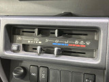 寒い冬も暑い夏も全席に快適な空調を届けてくれる、ダイヤル式エアコンを装備♪