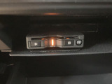 ETCを装備しています☆有料道路の料金所をノンストップで通過できてとても便利です☆高速道路のETC割引なども使えるのであるに越したことはない機能です!