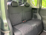 運転席側後部座席