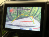 【サイド&バックカメラ】停車・駐車時に死角になりがちな運転席から見えづらいサイドとリアの障害物を確認できます!雨天時や夜間などは特に活躍してくれるアイテムです。