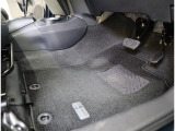クリーニング済みフロアマット付き☆多少の使用感はありますが、この程度なら許容範囲という方には初期費用が浮いて嬉しいPOINT!