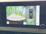 【パノラミックビューモニター】専用のカメラにより、上から見下ろしたような視点で360度クルマの周囲を確認することができます☆死角部分も確認しやすく、狭い場所での切り返しや駐車もスムーズに行えます。