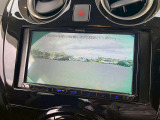 バックカメラで駐車もらくらく。