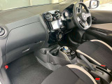 とっても視界が広くて、運転しやすいお車になっております。
