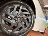 【純正16インチアルミホイール】外観にマッチした純正アルミホイールを装着しております。各種社外アルミホイールや、スタッドレスタイヤも取扱いしております。是非ご相談ください♪