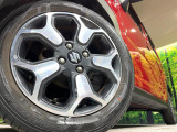 【純正アルミホイール】外観にマッチした純正アルミホイールを装着しております。各種社外アルミホイールや、スタッドレスタイヤも取扱いしております。是非ご相談ください♪