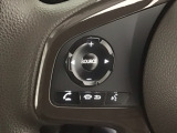 ステアリングリモコンは、運転中でも簡単に音量調整やチャンネル変更もできます!わき見運転防止にもつながるので安心です♪