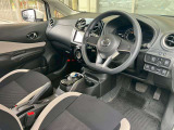とっても視界が広くて、運転しやすいお車になっております。