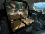 3列目シートはもちろん状態良好☆大人でもゆったりと座って頂けますので、大人数でのお出かけもラクラクです♪ご家族で、気の知れた仲間で、ドライブに行くのが楽しみですね♪