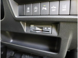 ETC車載器付き☆ セットアップ作業もご依頼いただければご納車までに行います!納車当日から有料道路をご利用いただけます♪