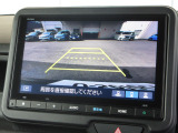 バックをするとき自動でリアの様子が映る『リアカメラ』付き!画面で確認しながらバックができますから安心ですね。でも、目視も大切ですよ!安全第一でお願いします!