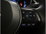 ステアリングスイッチではオーディオ操作が可能です。運転中のご利用は十分にご注意ください。