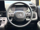 【純正革巻きステアリング】上質な革を使用することで、手にしっかり馴染みとても運転しやすいハンドルです♪