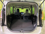 普段のお買い物や通勤、送迎等に十分な荷室スペースを確保しております。セカンドシートを倒すと、大きな荷物の積載も可能です♪