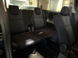 3列目シートはもちろん状態良好☆大人でもゆったりと座って頂けますので、大人数でのお出かけもラクラクです♪ご家族で、気の知れた仲間で、ドライブに行くのが楽しみですね♪
