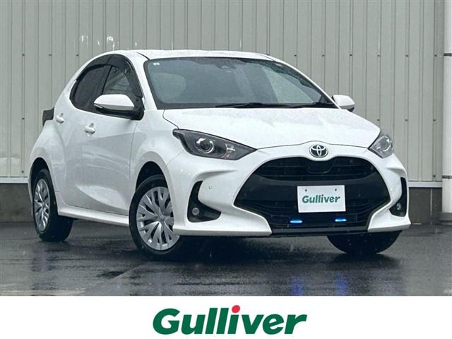 ヤリス1.5 ハイブリッド X E-Four 4WD修復歴無し