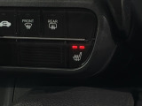 運転席にはシートヒーターが付いています!寒い日に便利な装備ですね。