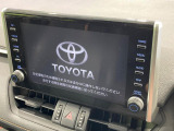 【9インチ ディスプレイオーディオ】大画面ディスプレイへお持ちのスマートフォンと連携して、ナビやbluetoothでの音楽再生が可能です♪デザインはもちろん操作性も良好!別途ナビ機能の取付可能です♪