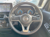 ステアリングも使用感が少なく、きれいな状態となっております♪