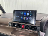 ディスプレイオーディオを装備。スマホとクルマをつなぐことで、これまでのナビに加えて、いろんなサービスが楽しめます。
