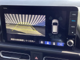 バックカメラも装備しております。車庫入れの苦手なお客様も安心!重宝してくれます!