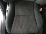 ファブリックで包み込んだベーシックなシートです。通気性が良くて蒸れにくい上に、保温性も高いので冬場でも冷えを感じにくいです♪