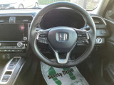 ステアリングにはホンダセンシング操作スイッチ、オーディオ操作スイッチが配置されています♪