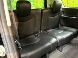 3列目シートはもちろん状態良好☆大人でもゆったりと座って頂けますので、大人数でのお出かけもラクラクです♪ご家族で、気の知れた仲間で、ドライブに行くのが楽しみですね♪