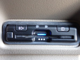 ■【ETC車載器】が装備されています。セットアップをしてお渡しとなり、ETCカードを差し込むだけで高速道路の利用が可能です。