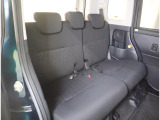 広々とした座面で、後部座席も疲れ知らずです♪
