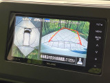 【アラウンドビューモニター】専用のカメラにより、上から見下ろしたような視点で360度クルマの周囲を確認することができます☆死角部分も確認しやすく、狭い場所での切り返しや駐車もスムーズに行えます。