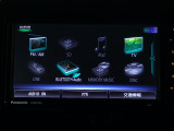 フルセグテレビ搭載。DVD・CD再生、USB入力、Bluetoothオーディオに対応しています。