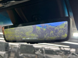 【デジタルインナーミラー】カメラが撮影した車両後方の映像をルームミラー内に表示。クリアな視界で状況の確認が可能です!※ドラレコ機能ご利用には別途SDカードをご用意いただく場合があります。