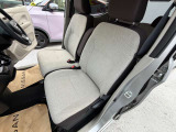 前席です。シートの汚れもなく非常にきれいな状態です、
