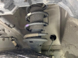 お車を安心してお乗りいただく為には、足回りの定期点検が欠かせません。サービスサポート(有償保証)では無料点検もご提供しており、安心のカーライフをお過ごしいただけるサポート体制が整っています。
