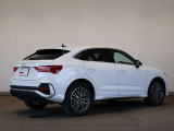 Audi Q3 Sportback 35 TFSI S line/LEDヘッドライト/アルミホイール 20スポーク Vデザイン グラファイトグレー 7.0J x 19/プライバシーガラス