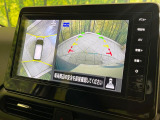 【アラウンドビューモニター】専用のカメラにより、上から見下ろしたような視点で360度クルマの周囲を確認することができます☆死角部分も確認しやすく、狭い場所での切り返しや駐車もスムーズに行えます。