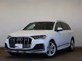 アウディ Q7