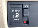 【パワースライドドア】スマートキーや運転席のスイッチでスライドドアの開閉が可能♪電動だから力を入れてドアを開ける必要が無く、小さいお子様でも、重い荷物を持っている時もラクに開け閉めできます♪