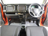 ポップなインテリアのハスラー。オシャレな内装に運転時の気分も上がります♪