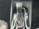 【シフトレバー】シフトの操作がしやすく快適なドライブを楽しんでいただけます!