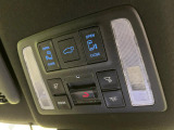 【パワーバックドア】スマートキーや運転席のボタンを押すだけでリアゲートが自動で開閉します!荷物を持っている時や、高い位置にあるバックドアを閉める際に便利な機能です♪