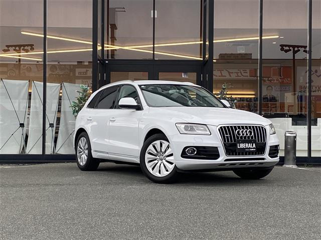 Q5 ハイブリッド クワトロ 4WD 4WD 本革シート